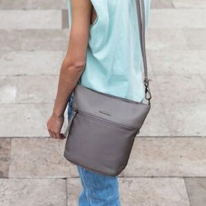 Travelon Anti-theft Gray unisex-adult Addison Bucket Crossbody Bag Purse‎